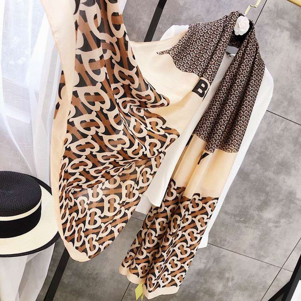 B**rry scarf